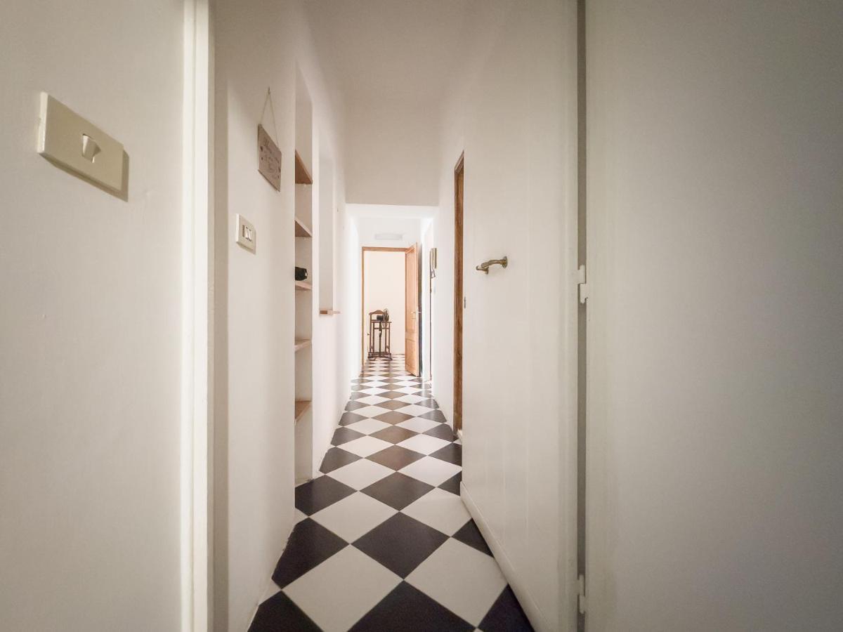 Domus Sant'Elena 2 Appartement Rome Buitenkant foto
