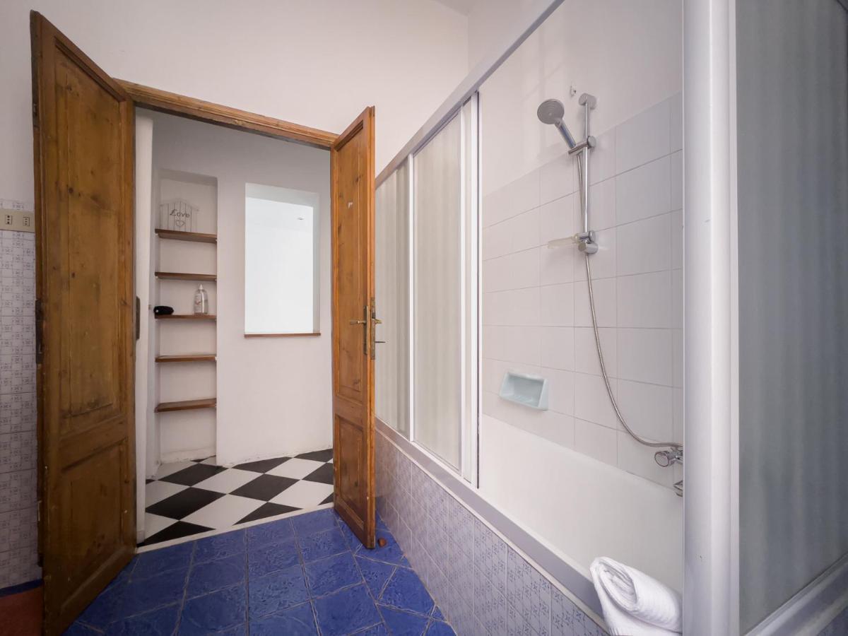 Domus Sant'Elena 2 Appartement Rome Buitenkant foto