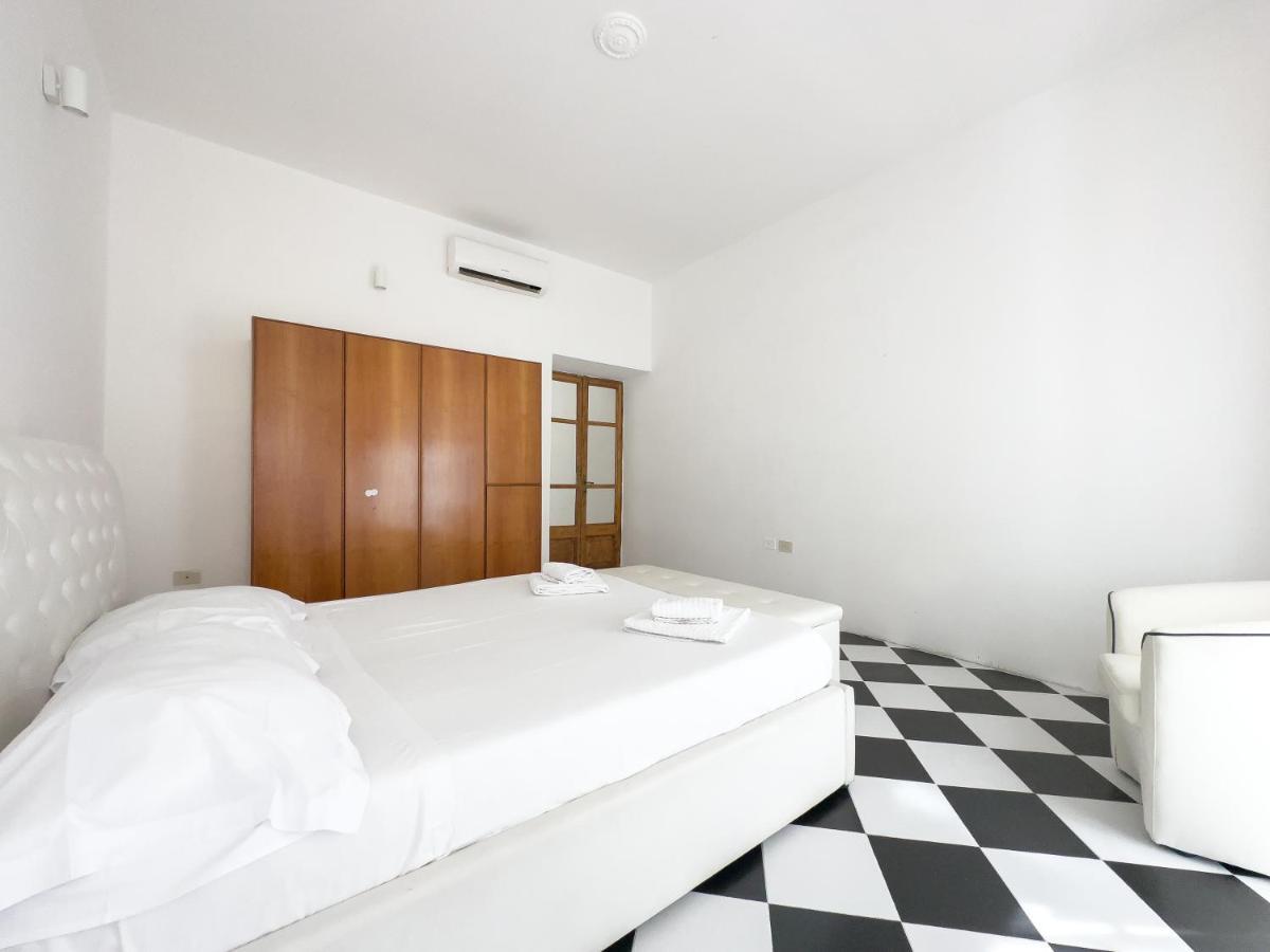 Domus Sant'Elena 2 Appartement Rome Buitenkant foto