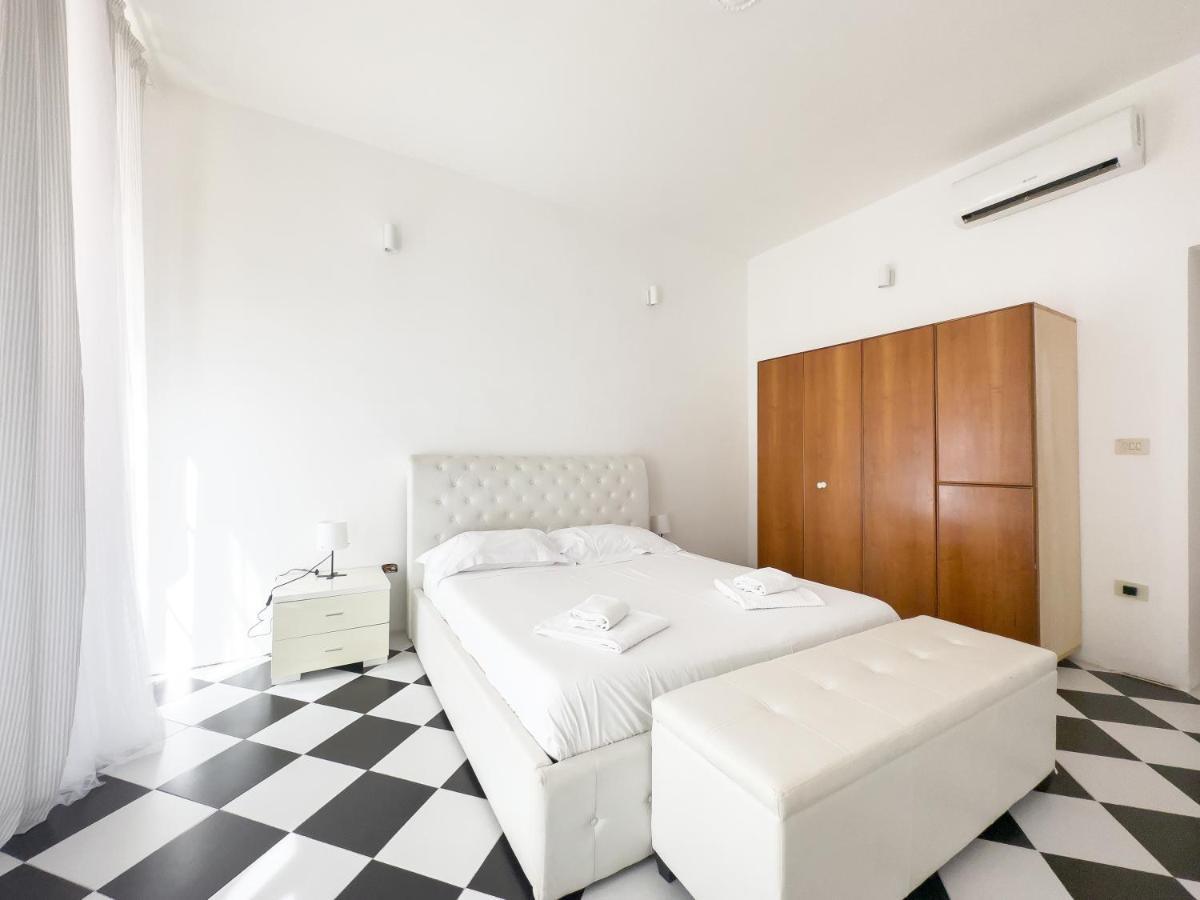Domus Sant'Elena 2 Appartement Rome Buitenkant foto
